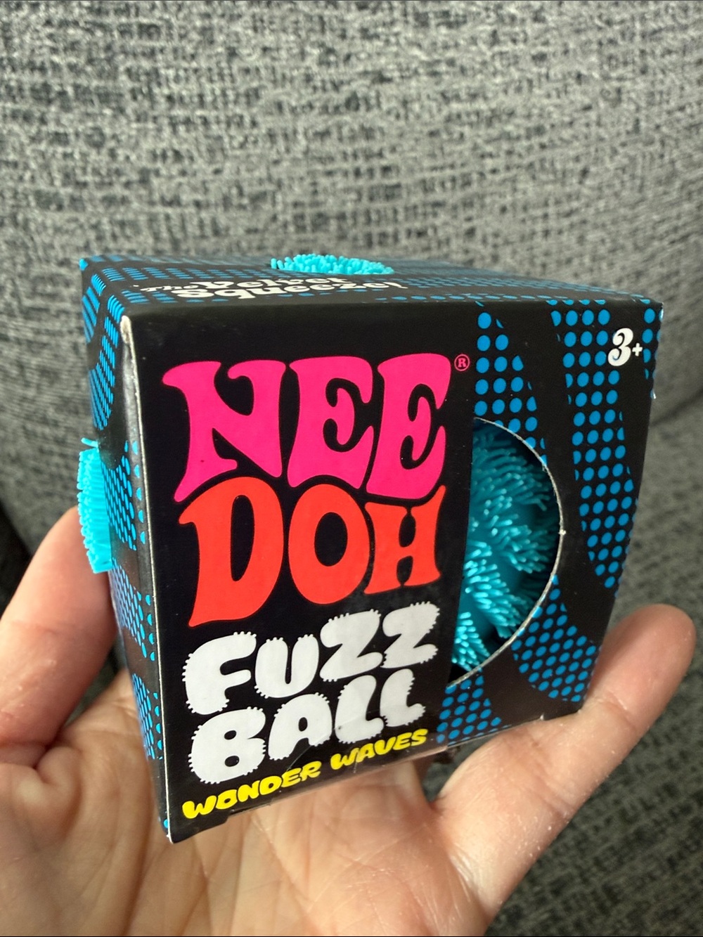 BNIB NeeDoh Fuzz Ball Wonder Waves, Blue